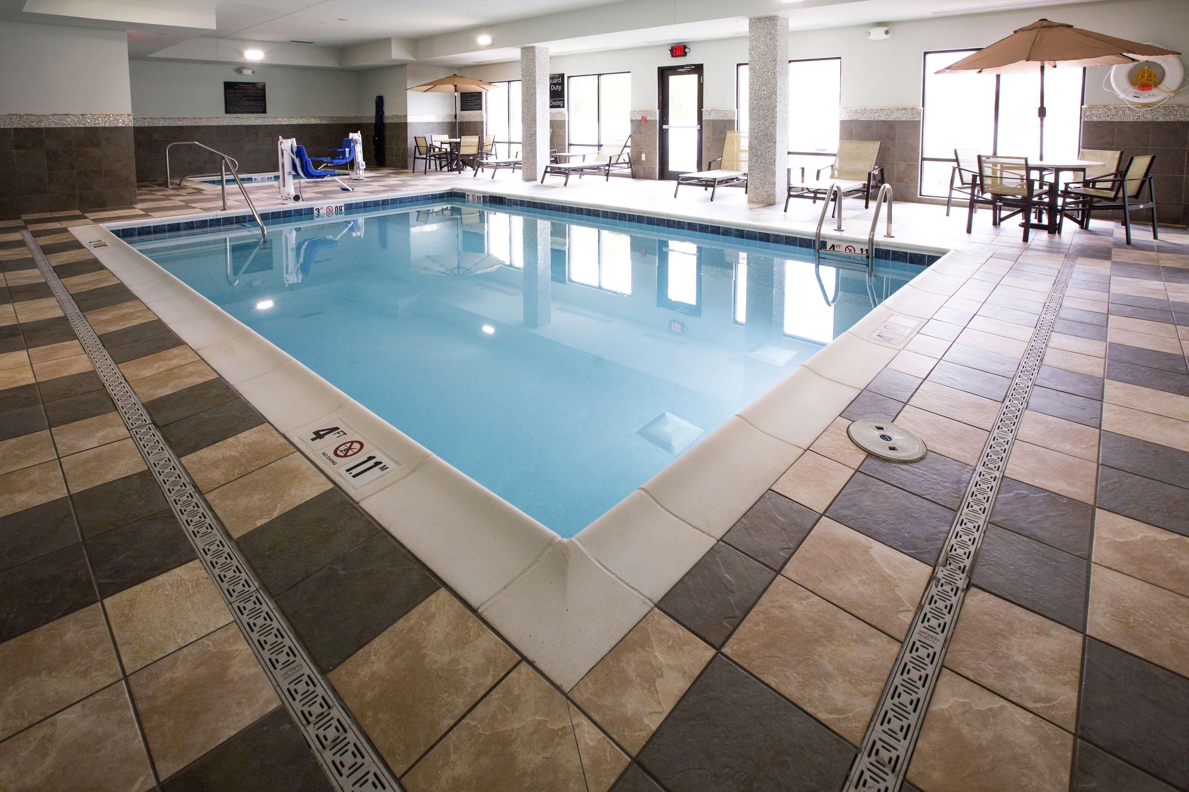 Hampton Inn & Suites Toledo/Westgate Exterior photo