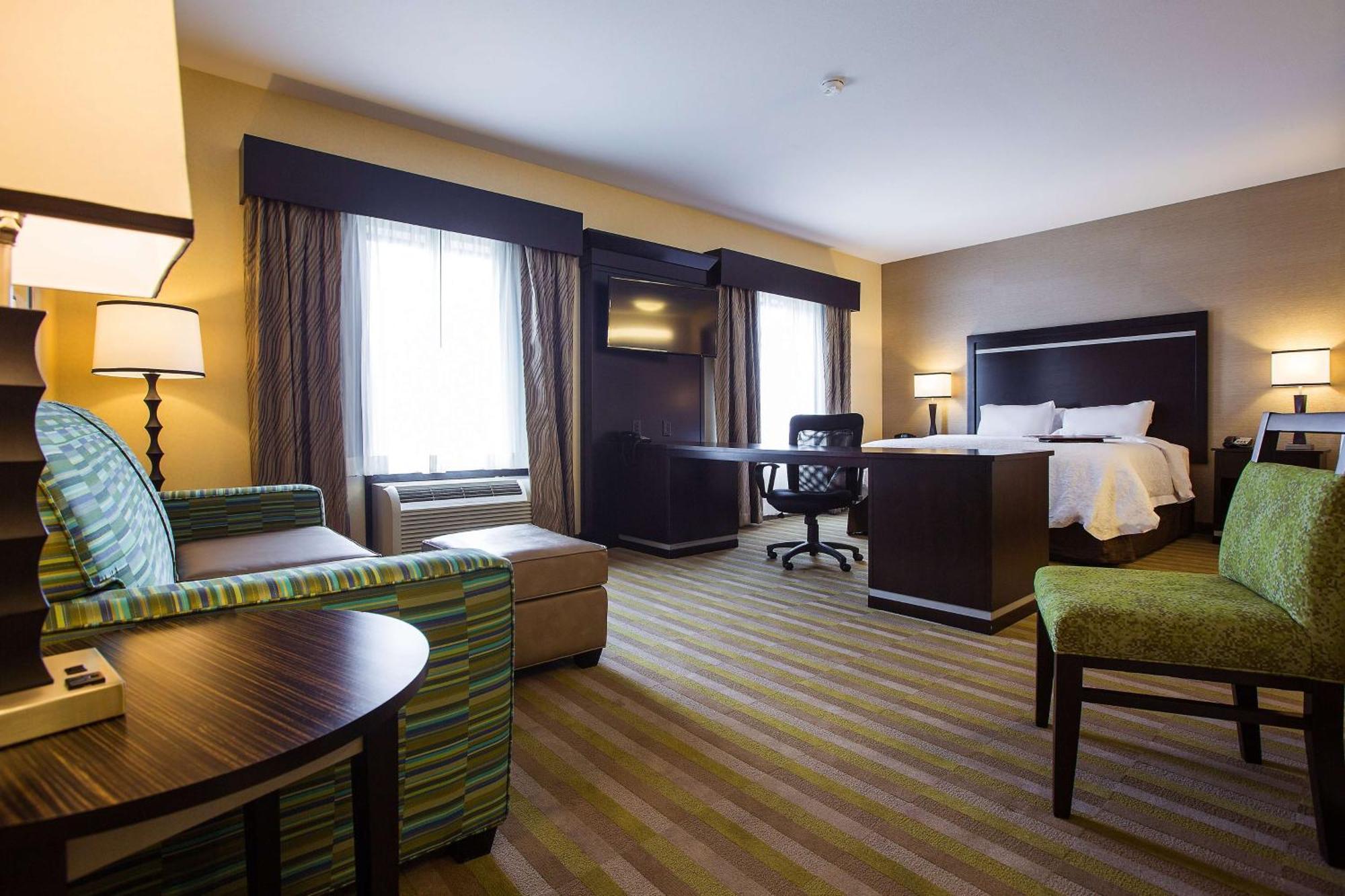 Hampton Inn & Suites Toledo/Westgate Exterior photo