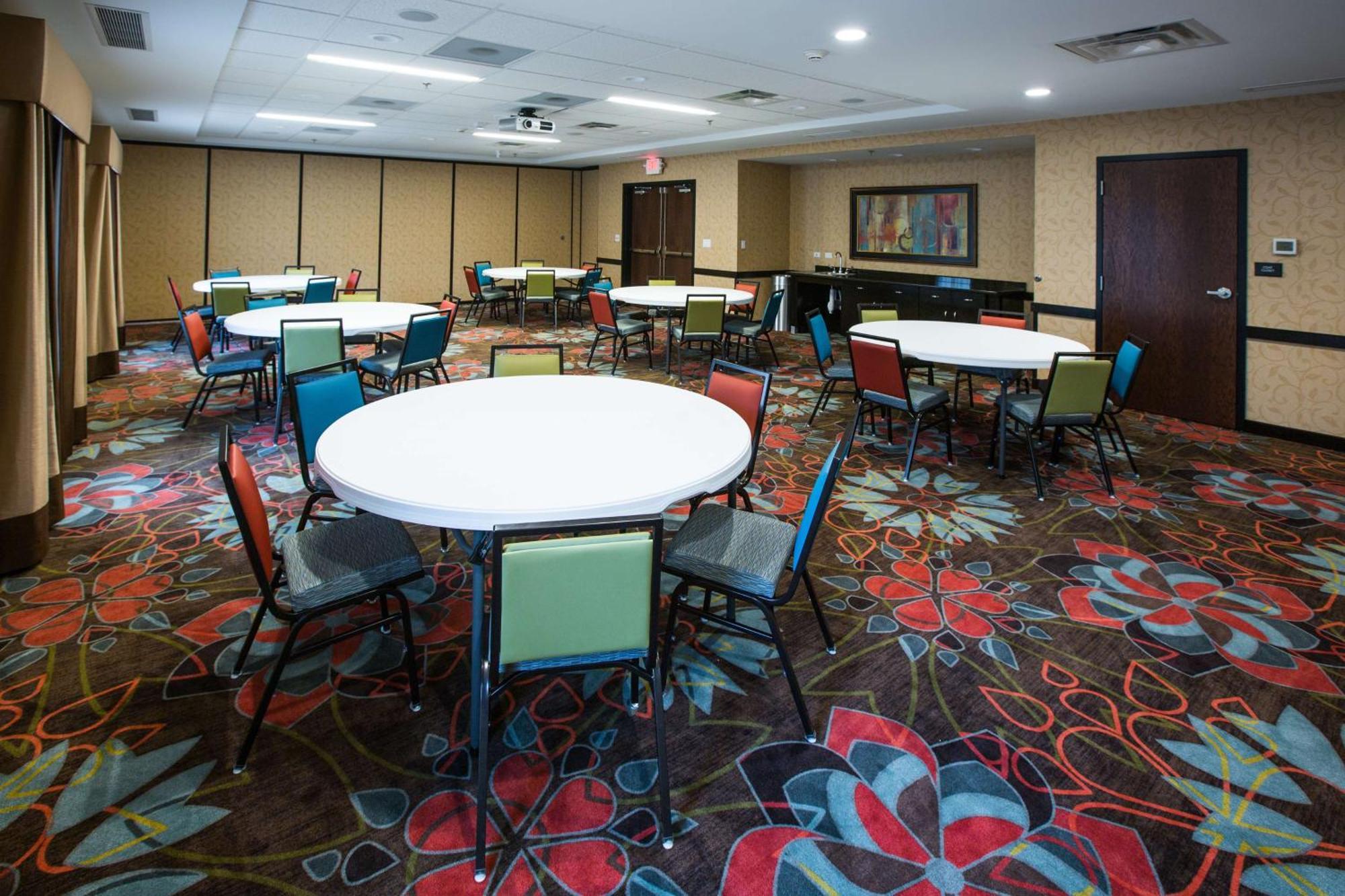 Hampton Inn & Suites Toledo/Westgate Exterior photo